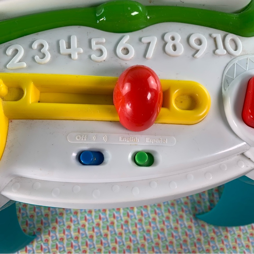 LeapFrog Colorful Learning Activity Table with Removable Legs. - Picture 4 of 15